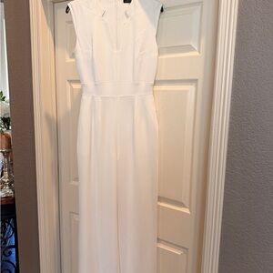 Elegant Sleeveless White Jumpsuit